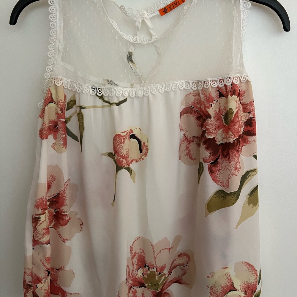 ViVI Floral Lace Blouse - White and Pink
